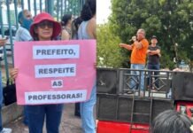 Servidores da Educação de Manaus entram em greve contra o ‘PL da Morte’ da aposentadoria