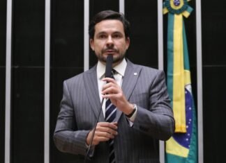 Abandono da Transamazônica trava o Amazonas e encarece a vida do povo, denuncia Capitão Alberto Neto