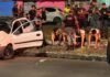 Motociclista fica ferido após carro com adolescentes capotar na Zona Norte de Manaus