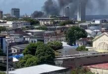 Incêndio atinge estabelecimento e assusta comerciantes no Centro de Manaus