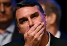 Flávio Bolsonaro tem filiação ao PL alterada e não consegue registrar candidatura à Presidência